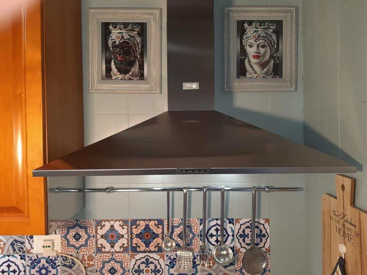 Il Moro Di Sicilia Apartment 泰尔米尼伊梅雷塞 外观 照片